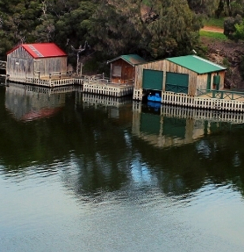 Casuarina-Boat-hire-Nelson-Victoria_Glenelg River